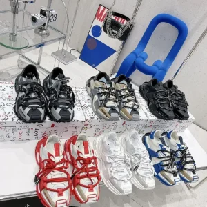 Dolce And Gabbana Shoes Pallet, Dolce And Gabbana shoes pallet for sale, wholesale Dolce And Gabbana shoes, Dolce And Gabbana liquidation pallets, Dolce And Gabbana designer shoes