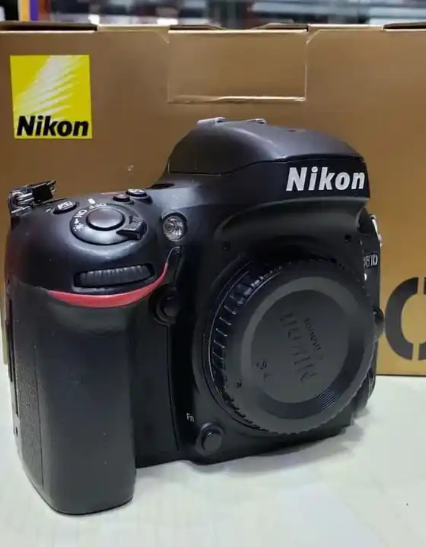 Nikon-Camera-Liquidation-Auctions-3